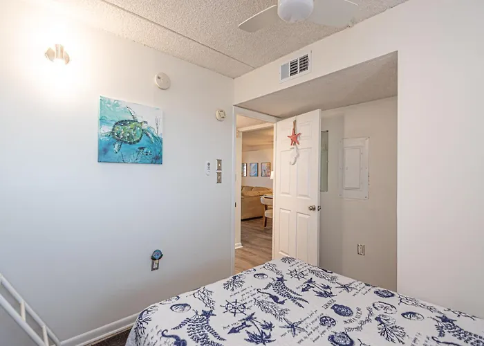 Oceanfront 15th Floor With Balcony & Pool Apartment *