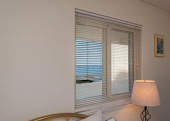 Oceanfront 15th Floor With Balcony & Pool *