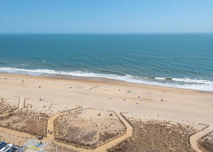 Oceanfront 15th Floor With Balcony & Pool